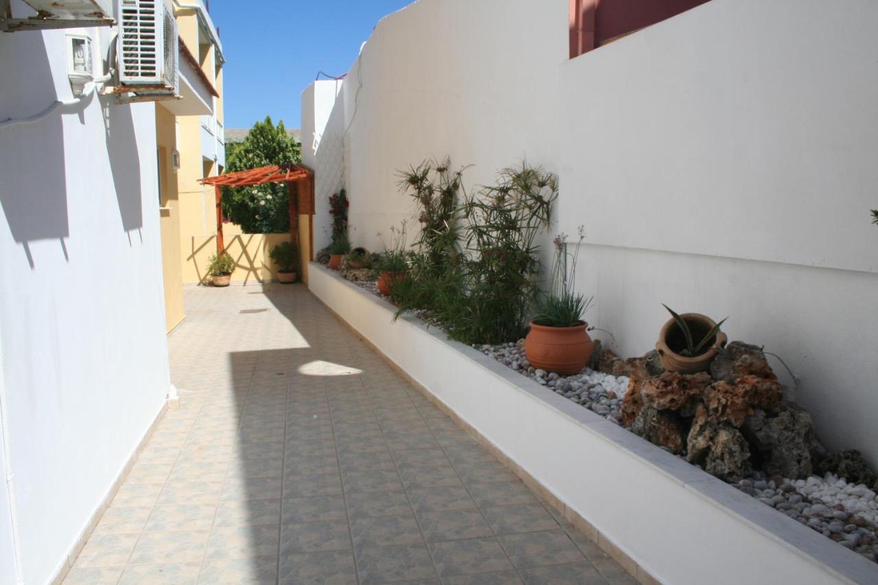 Pantheon Deluxe Apartments Archangelos  Bagian luar foto