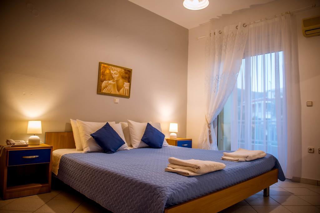 Pantheon Deluxe Apartments Archangelos  Bagian luar foto